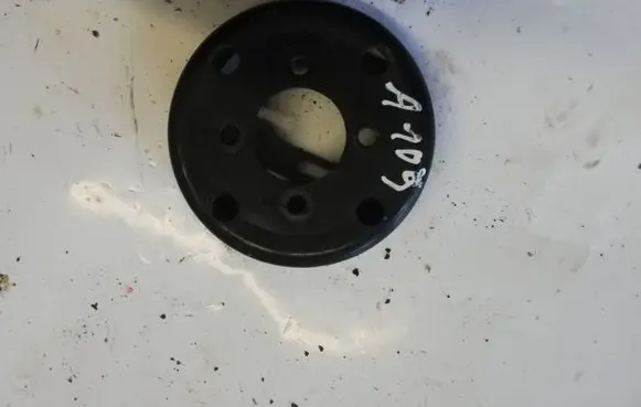 Toyota Yaris Other engine bay part NOCODE