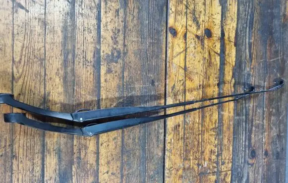 Dacia Dokker Front wiper blade arm 288816769R