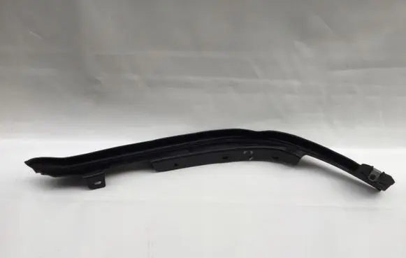 Under headlight/headlamp trim