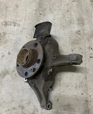 Renault Latitude (L70) Front wheel hub spindle knuckle 400140006R
