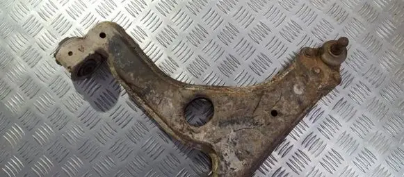 Opel Vectra B Front lower control arm/wishbone