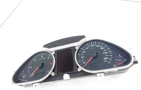 Audi A6 S6 C6 4F Speedometer (instrument cluster) 4F0920900S 4F0910900A