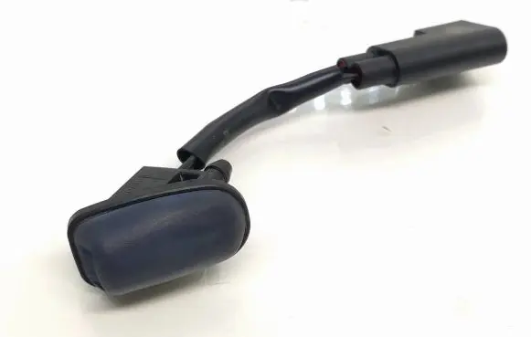 Ford Focus Windshield washer spray nozzle BM5117666