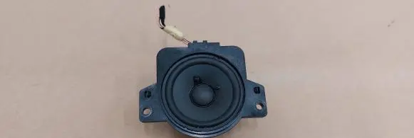 Mercedes-Benz SLK R171 Panel speaker A1718201002