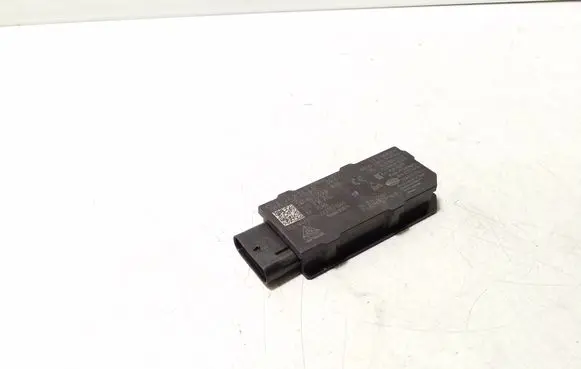 Volkswagen Golf VIII Keyless (KESSY) go control unit/module 5WA962133B