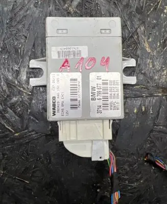 BMW 5 F10 F11 Air suspension control unit module (rear) 6799677 004002000 4461500650
