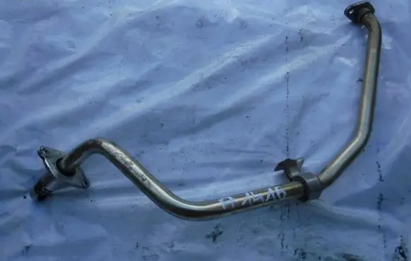 Audi A3 S3 8P EGR valve line/pipe/hose 06F131521N