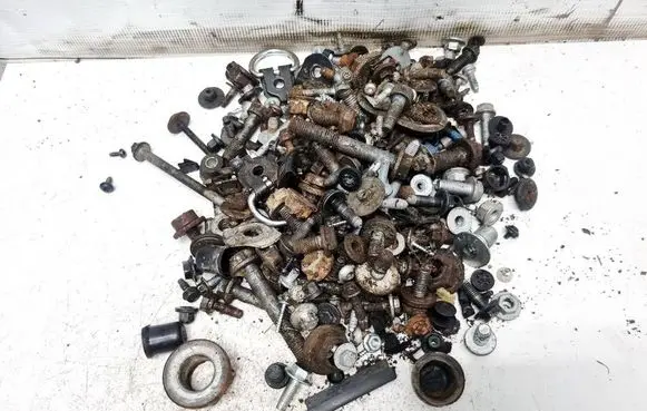 Mercedes-Benz GL X164 Nuts/bolts 