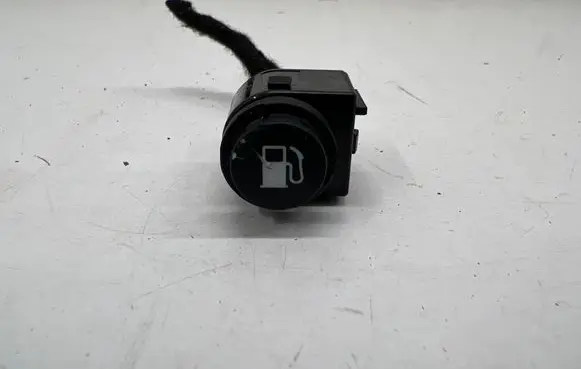 Jeep Cherokee Fuel tank opening switch 68141862AB