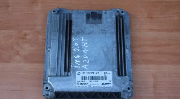 Opel Insignia A Engine control unit/module 55574173 55567953 0261S02738