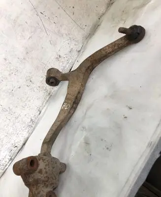 Infiniti FX Front lower control arm/wishbone
