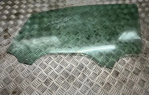 Ford B-MAX Front door window glass four-door