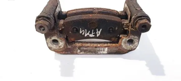 Opel Insignia A Rear brake caliper