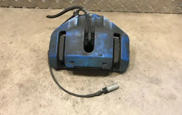 BMW 6 E63 E64 Front brake caliper 6030348