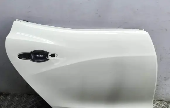 Maserati Ghibli Rear door