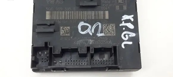 Audi Q2 - Door control unit/module 5Q0959595E