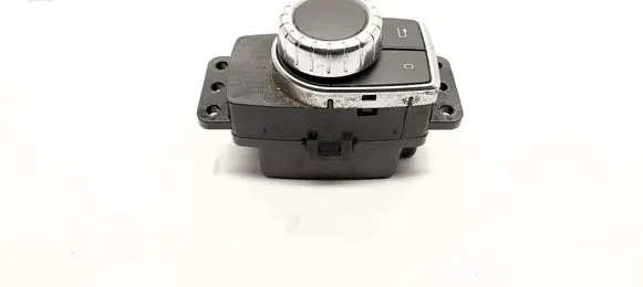 Mercedes-Benz B W246 W242 Head unit multimedia control A2469009802