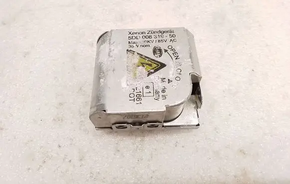 BMW X5 E53 Headlight ballast module Xenon 5DD00831950
