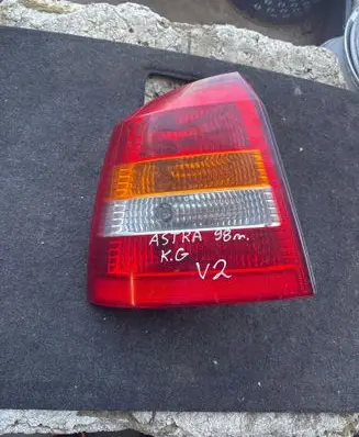 Opel Astra G Rear/tail lights 13110929