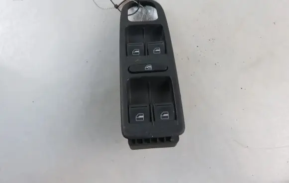 Volkswagen Golf VI Electric window control switch 1K4959857B