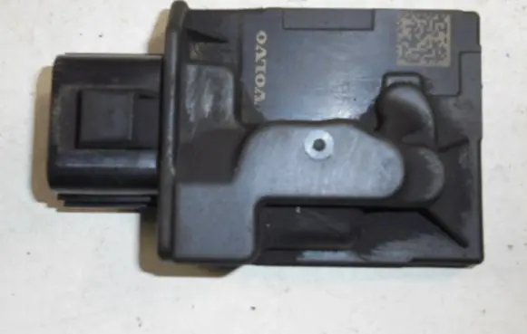 Volvo XC90 Fuel pump relay 32312196