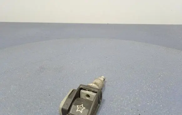 BMW 5 GT F07 Tire pressure sensor 6876955