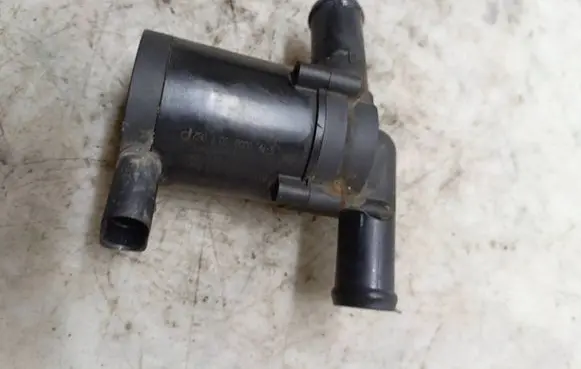 Volkswagen PASSAT B5.5 Electric auxiliary coolant/water pump 078121601 70207400 030900L062