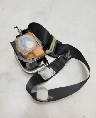 Infiniti FX Front seatbelt TKAF2G1811