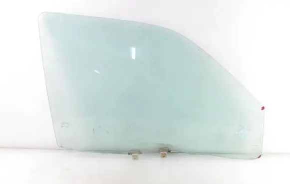 Opel Frontera B Front door window glass four-door 