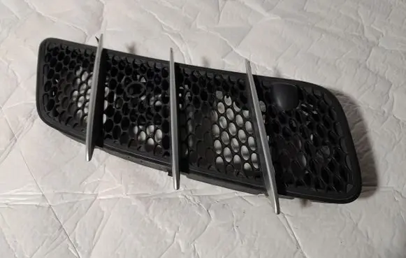 Mercedes-Benz SL R230 Bonnet/hood grill A2308300218
