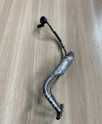 Opel Vivaro Turbo turbocharger oiling pipe/hose 