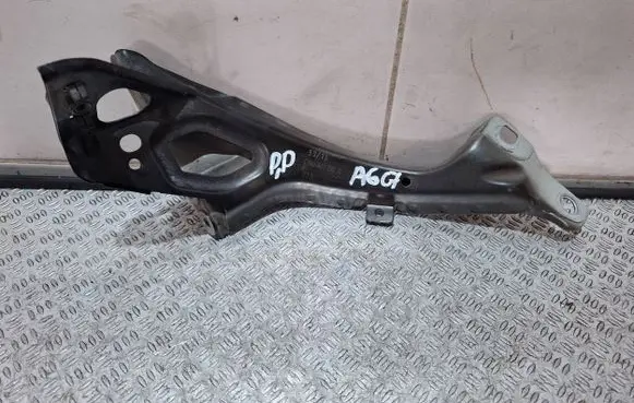 Audi A6 S6 C7 4G Fender mounting bracket 4G0821136A