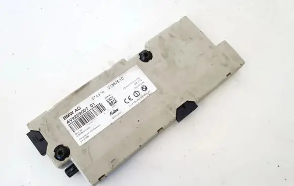 BMW 3 E90 E91 Antenna control unit 21367510 av922900701