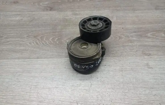 Volvo V50 Alternator belt tensioner 