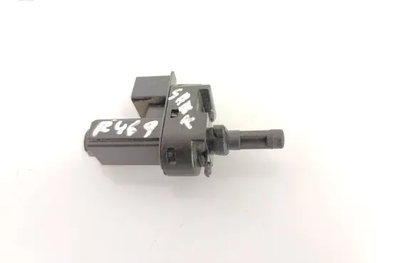 Clutch pedal sensor
