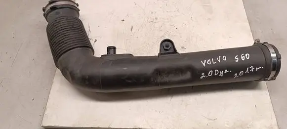 Volvo S60 Air intake duct part BT7RA 31338661