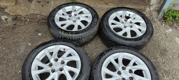 Toyota Auris E180 R16 alloy rim