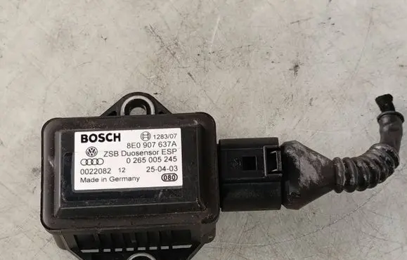 Volkswagen PASSAT B5.5 ESP acceleration yaw rate sensor 8E0907637A 0022082 0265005245