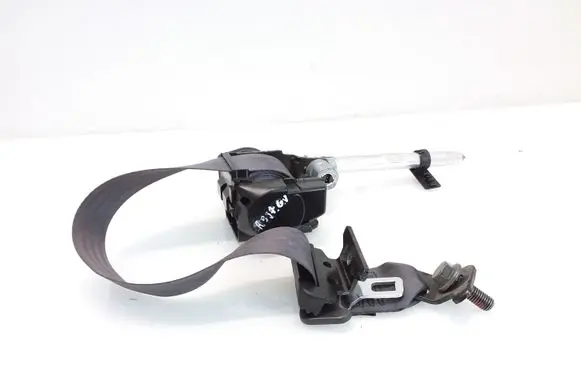 Volvo V70 Middle seatbelt (rear) 9478176