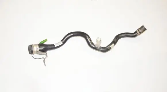 BMW 4 F36 Gran coupe Fuel tank filler neck pipe 7244039