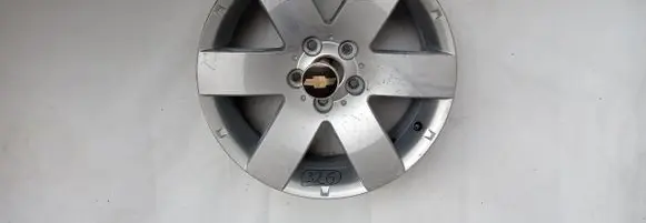 Chevrolet Captiva R17 alloy rim