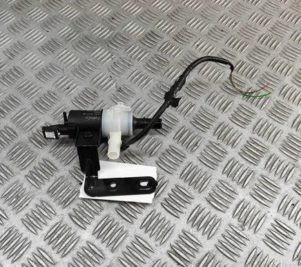Ford Kuga III Turbo solenoid valve NU5A9G712HB PZ189E817EB
