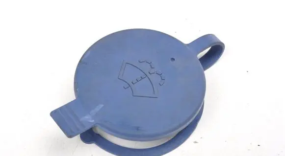 Mercedes-Benz E A207 Coolant expansion tank/reservoir cap 1718690108