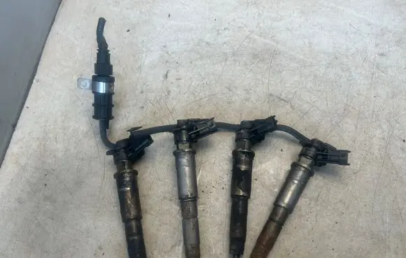 Nissan Primastar Fuel injectors set 0445115007 804536H82409398