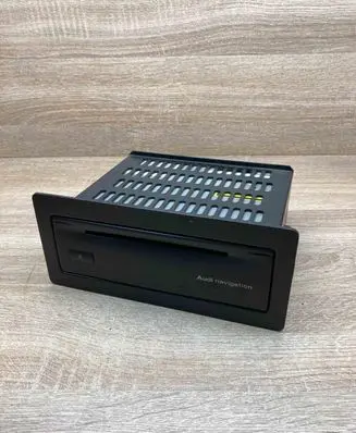 Audi A4 S4 B6 8E 8H Navigation unit CD/DVD player 8E9035209A