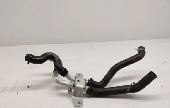 Mercedes-Benz Vito Viano W447 Engine coolant pipe/hose A4478320115