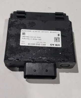 Audi A4 S4 B8 8K Voltage converter/converter module 8K0959663B