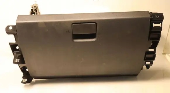 Opel Movano B Glove box 685006535R