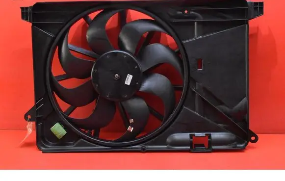 Opel Mokka Electric radiator cooling fan 