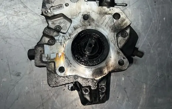Hyundai Sonata Fuel injection high pressure pump 0445010121 3310027400 131274